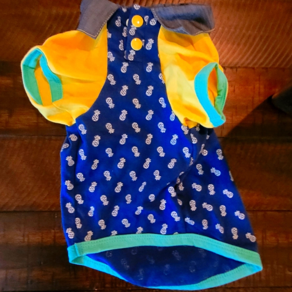 ellen degeneres dog shirt pre-owned